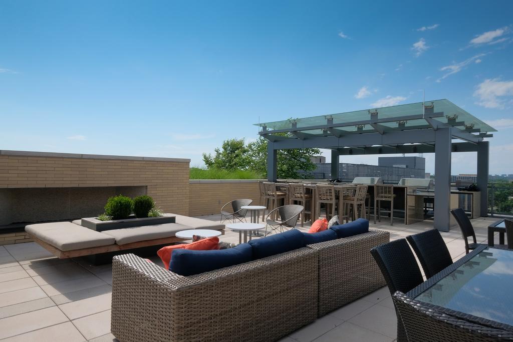 Global Luxury Suites In Downtown Bethesda Extérieur photo