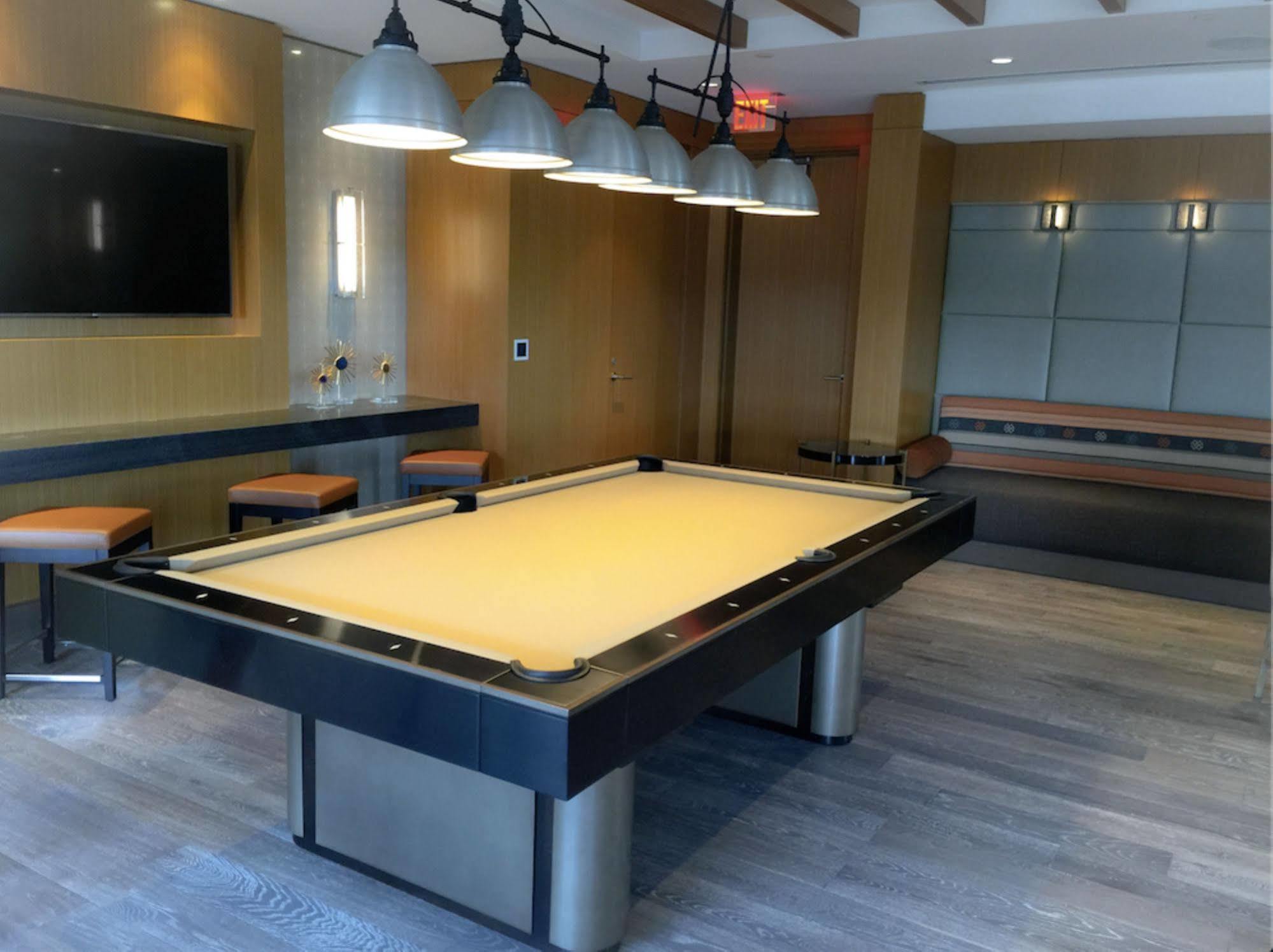 Global Luxury Suites In Downtown Bethesda Extérieur photo