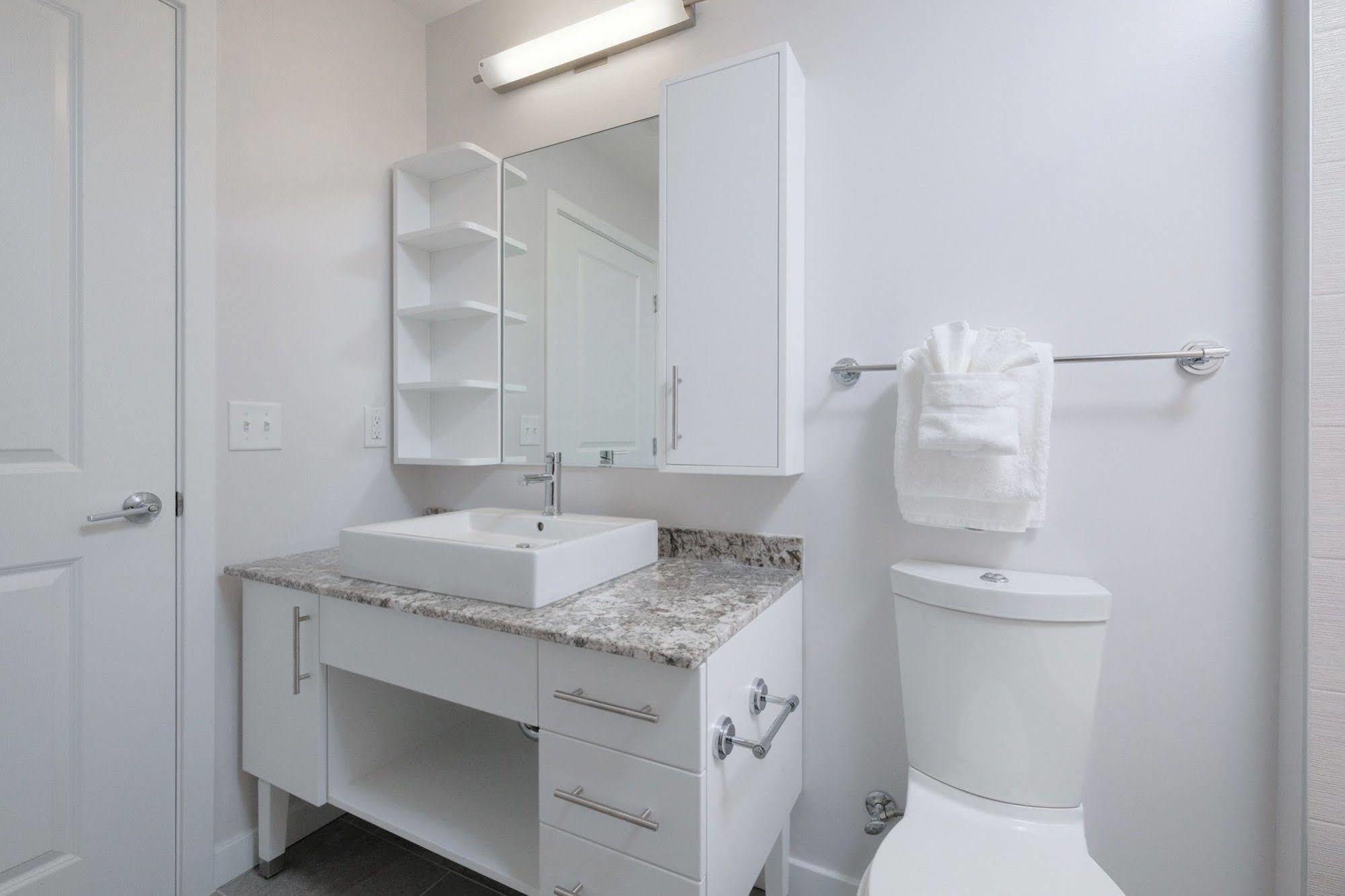 Global Luxury Suites In Downtown Bethesda Extérieur photo